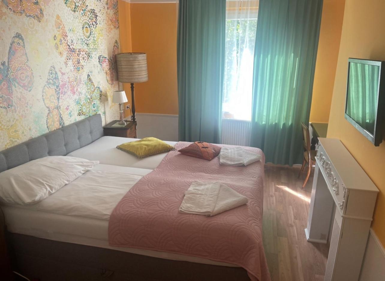 Corso, Zimmer & Fruehstueck Pressbaum 外观 照片